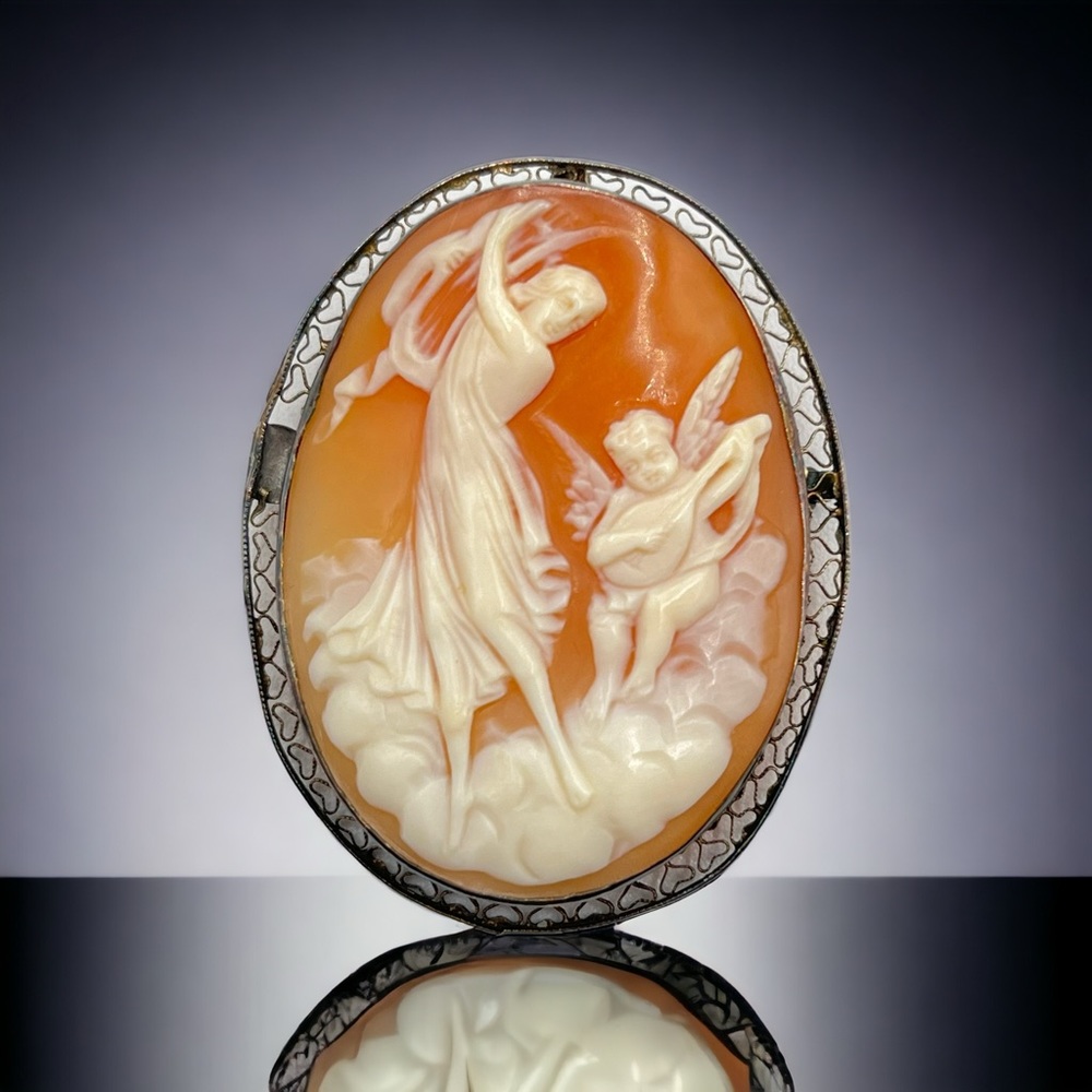 Antique Cameo 14K Gold Hand Carved Shell Music Goddess Cherub Brooch Pendant